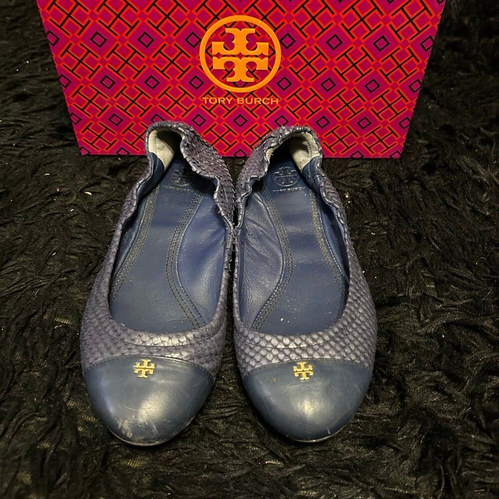 TORY BURCH TB gold logo blue leather flats shoes women’s 7.5 Preowned